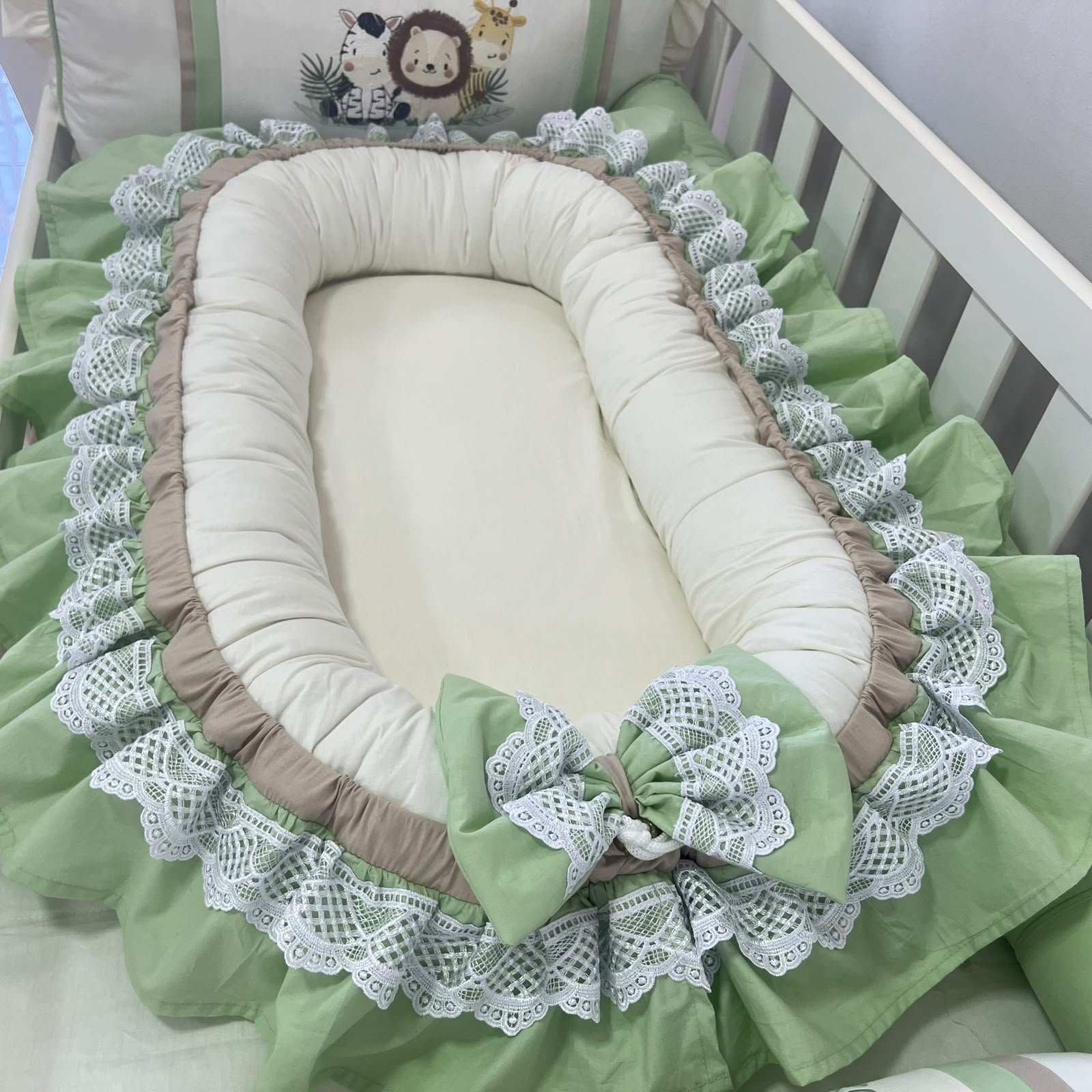 Ninho Luxo verde-claro